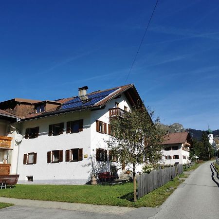 Rosa'S Ferienhaus Ferienwohnung Rote Flueh เกรน ภายนอก รูปภาพ